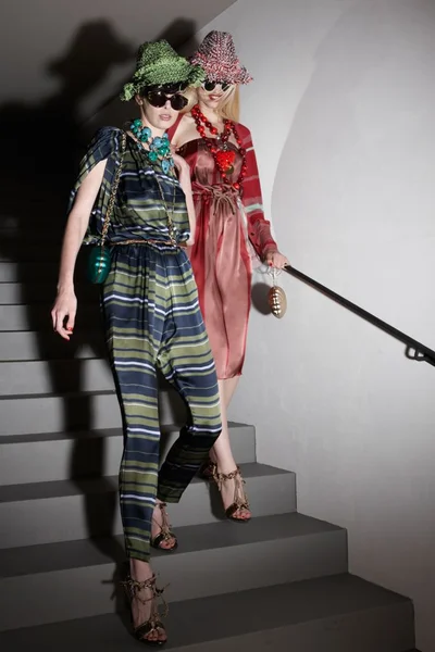 Look 15